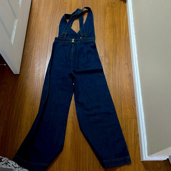 Never worn , reserved it as a gift - Picture 1 of 1